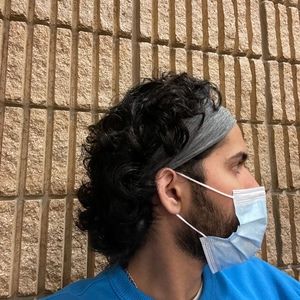 Meet your Posher, Zeeshan